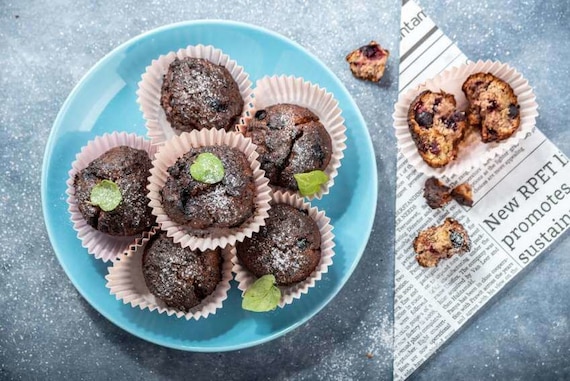 Mufinki z czarna porzeczką