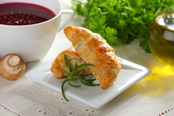 Paszteciki z pieczarkami i serem pleśniowym