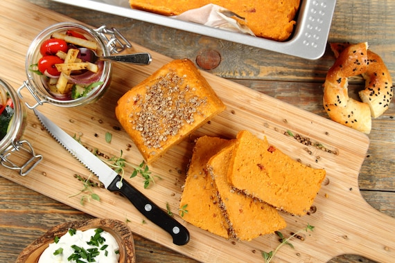 Pasztet z ciecierzycy z pastą Tahini