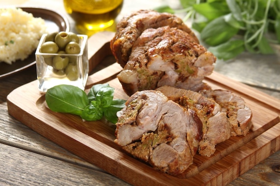 Pieczona karkówka z mięsem mielonym po włosku - VIDEO