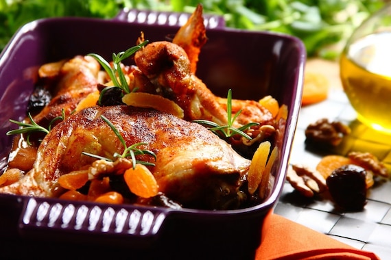 Pieczony kurczak z suszonymi owocami