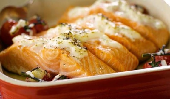 Pieczony łosoś z majonezem i cytrynowym pieprzem