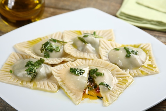 Ravioli ze szpinakiem - VIDEO