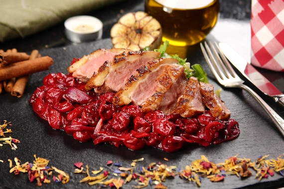 Piersi z kaczki wędzone w herbacie earl grey 