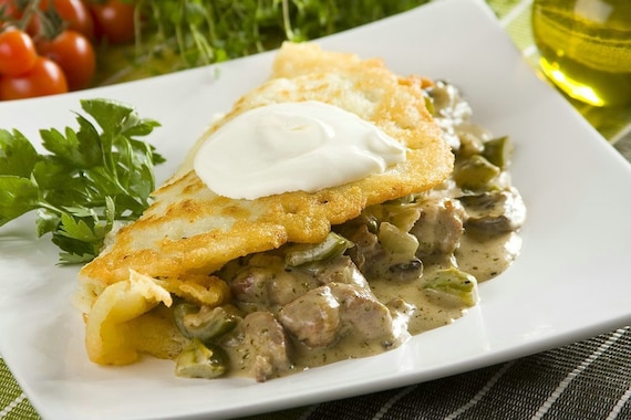 Placki po węgiersku z pieczarkami