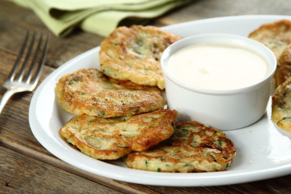 Placki z cukinii z serem feta