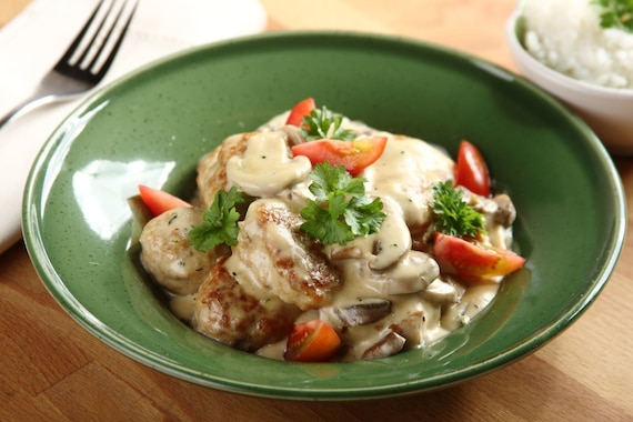 Pulpety w sosie pieczarkowo-serowym