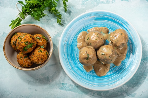 Pulpety z kaszy w sosie grzybowym