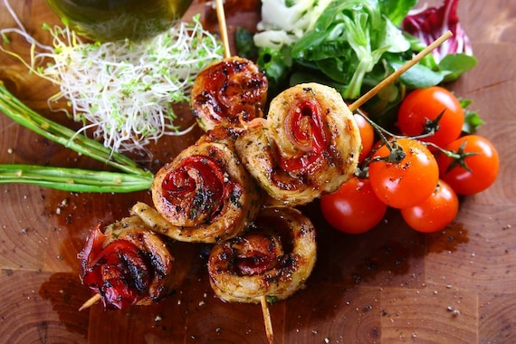 Roladki z kurczaka z szynką i papryką