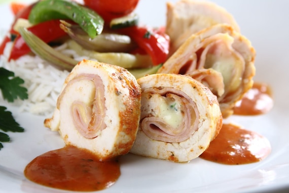 Roladki z kurczaka z szynką i serem