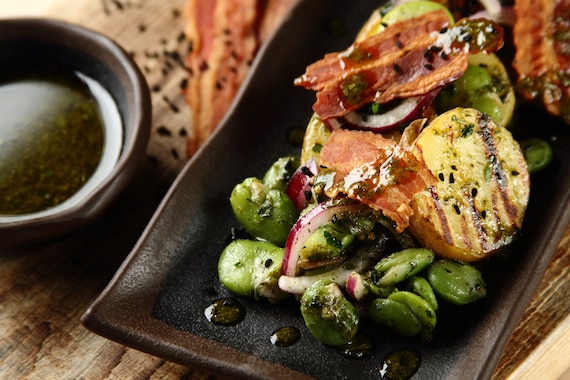 Sałatka z bobem i ziemniakami