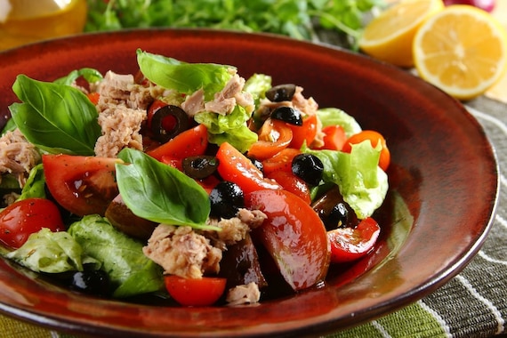 Sałatka z tuńczyka i pomidorów