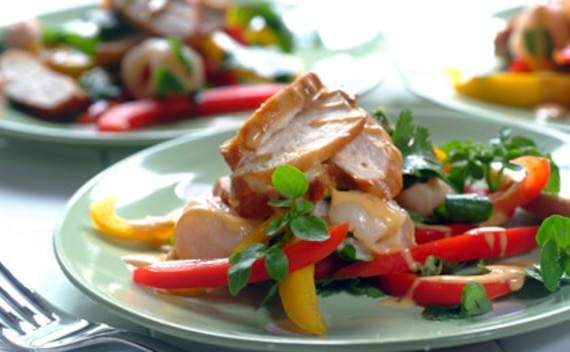 Sałatka z rukwi wodnej z kurczakiem i liczi