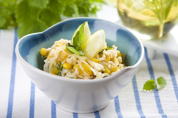 Sałatka z ryżem i papryką