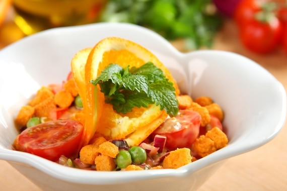 Sałatka z groszkiem i pomarańczą