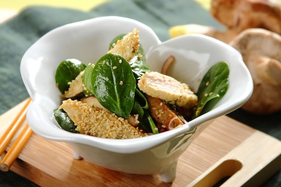 Sałatka ze szpinakiem w orientalnym stylu