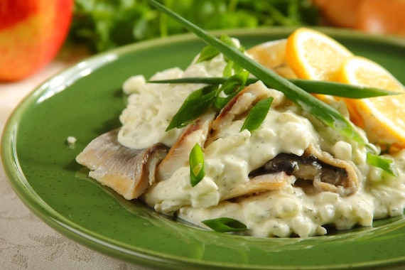 Śledzie w śmietanie z jabłkiem