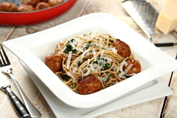 Spaghetti z pulpetami i szpinakiem