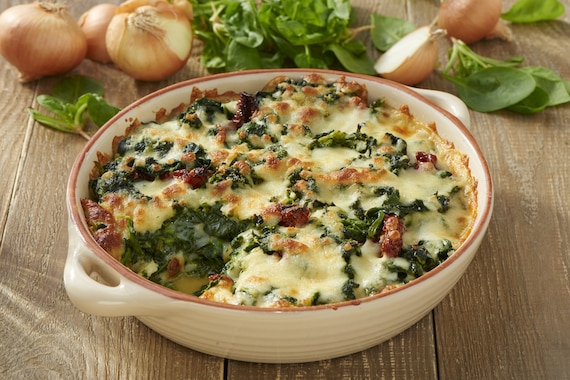 Zapiekanka ze szpinakiem i suszonymi pomidorami