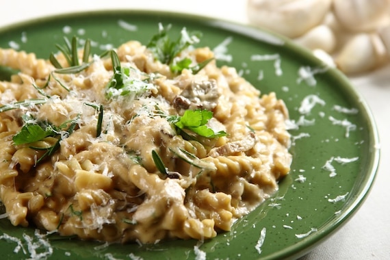 Świderki w sosie grzybowym z rozmarynem 