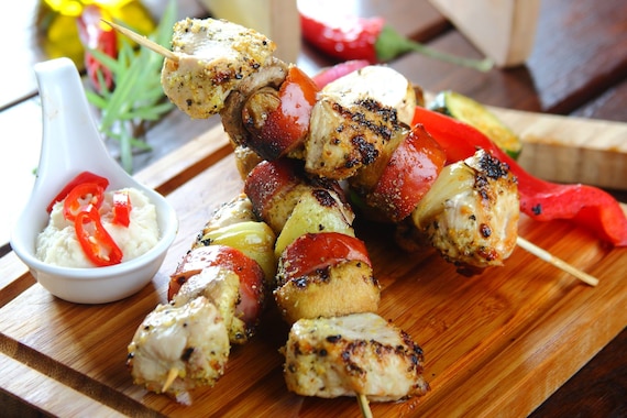 Szaszłyki z kurczaka z kiełbasą 