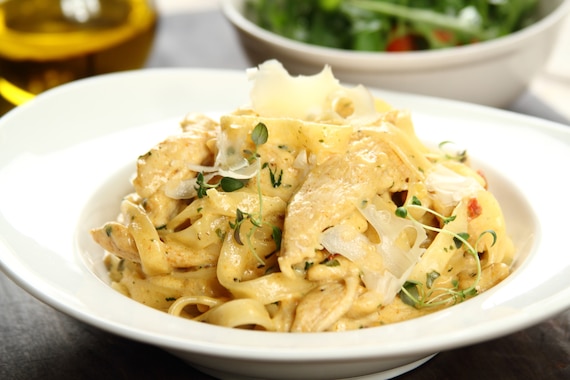 Tagliatelle  z kurczakiem w sosie śmietanowo-musztardowym