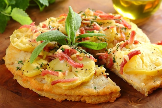 Tarta ziemniaczana z serem i szynką