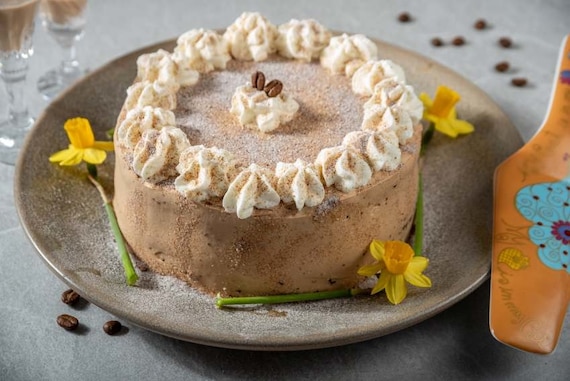 Tort czekoladowy z kremem kawowym