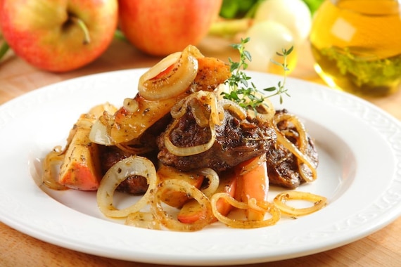 Wątróbka drobiowa z jabłkiem