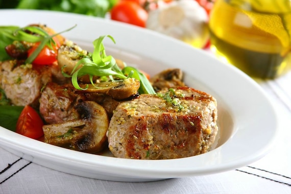 Włoskie medaliony z polędwiczki 