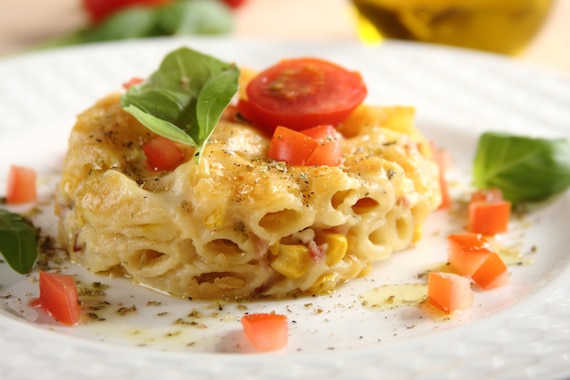 Penne z szynką i kukurydzą