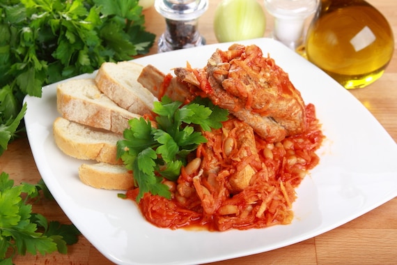 Żeberka duszone w warzywach