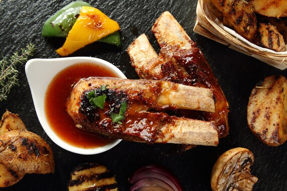 Żeberka w piwie i miodzie