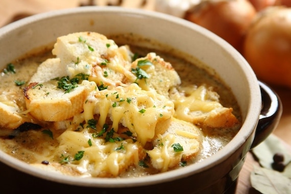 Zupa cebulowa z piwem i grzankami - VIDEO