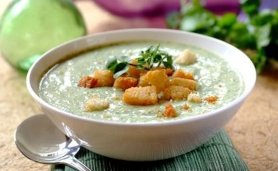 Zupa z błękitnym serem i rzeżuchą 