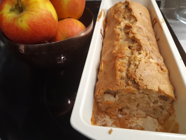 Babka z jabłkami - zdjęcie użytkownika - zdjęcie numer 1