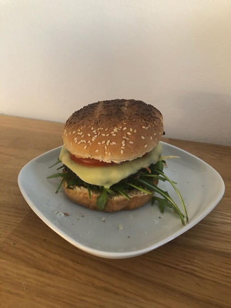 Burger we włoskim stylu - zdjęcie użytkownika - zdjęcie numer 1