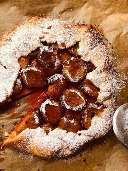 Galette - rustykalna tarta ze śliwkami i cynamonem - zdjęcie użytkownika - zdjęcie numer 2