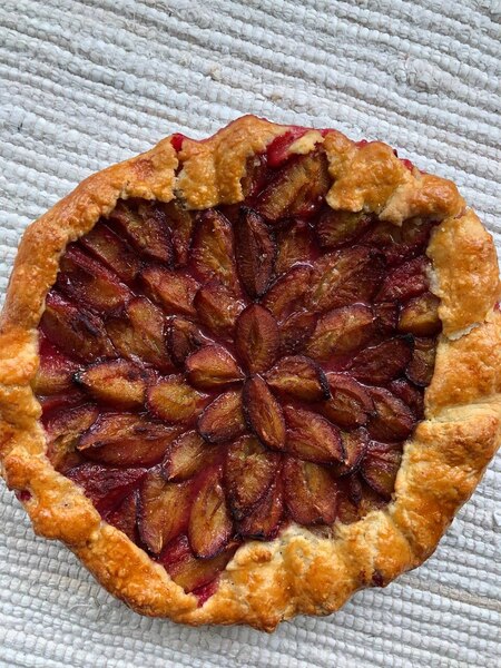 Galette - rustykalna tarta ze śliwkami i cynamonem - zdjęcie użytkownika - zdjęcie numer 3