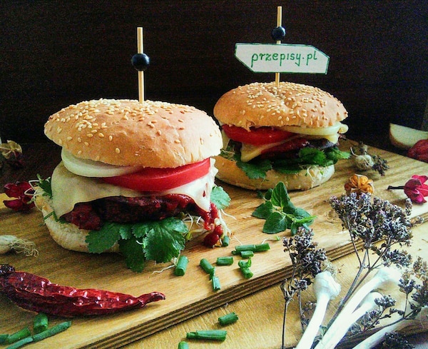 Hamburger szefa kuchni - zdjęcie użytkownika - zdjęcie numer 1