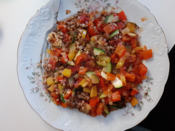 Kasza gryczana z warzywami - zdjęcie użytkownika - zdjęcie numer 1