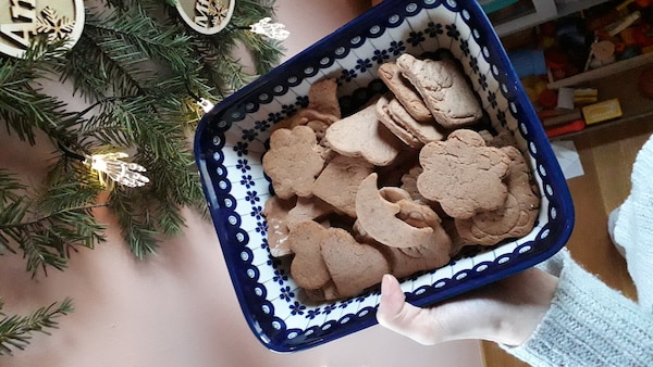 Korzenne ciasteczka na choinkę (pierniczki świąteczne) - zdjęcie użytkownika - zdjęcie numer 1