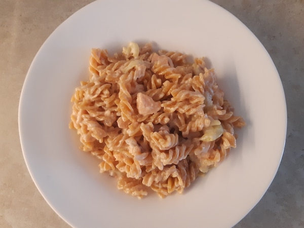 Penne z łososiem wędzonym - VIDEO - zdjęcie użytkownika - zdjęcie numer 1