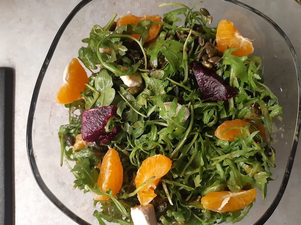 Sałatka ze szpinakiem i mandarynkami - zdjęcie użytkownika - zdjęcie numer 1