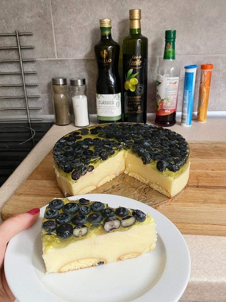 Tort z kaszy manny z galaretką i owocami - zdjęcie użytkownika - zdjęcie numer 1