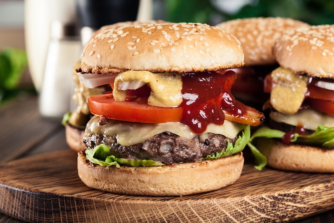 Klasyczny amerykański burger