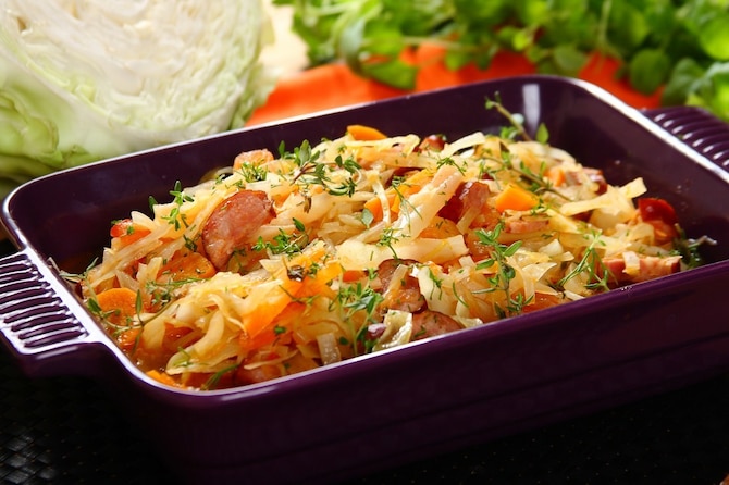 Bigos z młodej kapusty