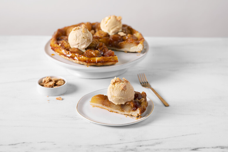 Jabłkowa Tarta Tatin z lodami waniliowymi 