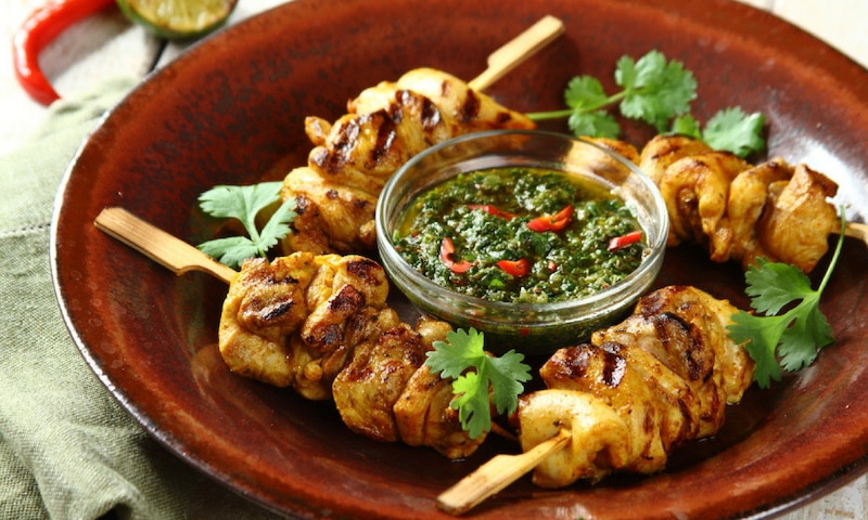 Grillowane szaszłyki z kurczaka w sosie Chimichurri