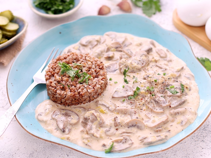 Sos pieczarkowy z porem i kaszą